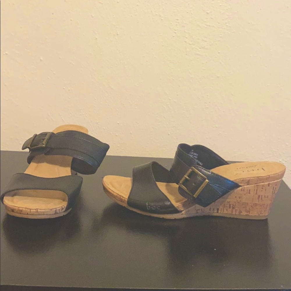 Wedged sandals!
